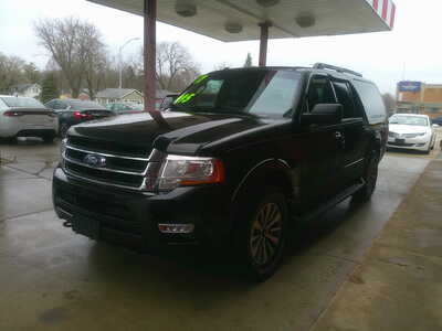 2017 Ford Expedition EL, $9995. Photo 3