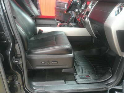 2017 Ford Expedition EL, $9995. Photo 8