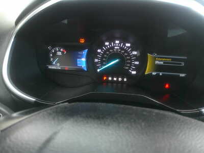 2016 Ford Edge, $7995. Photo 10