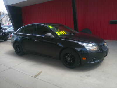 2011 Chevrolet Cruze, $2977. Photo 2