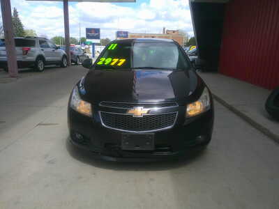 2011 Chevrolet Cruze, $2977. Photo 4