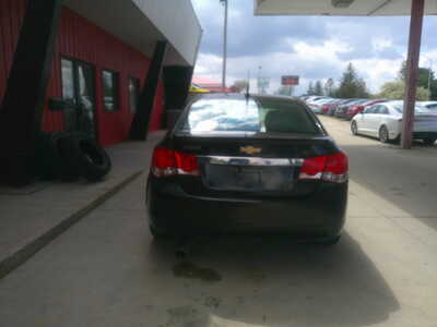2011 Chevrolet Cruze, $2977. Photo 5