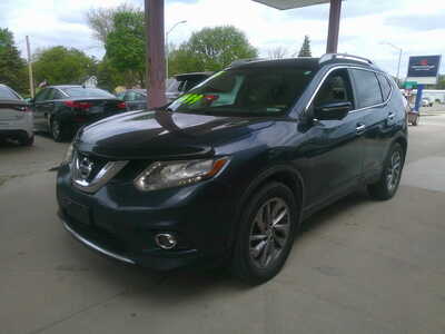 2015 Nissan Rogue, $5499. Photo 3