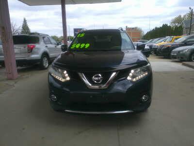 2015 Nissan Rogue, $5499. Photo 4