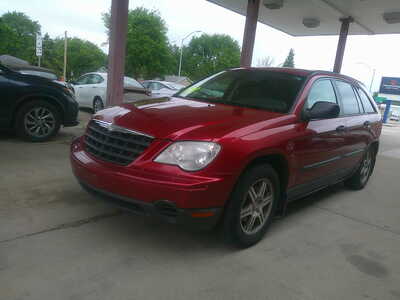 2007 Chrysler Pacifica, $3798. Photo 3