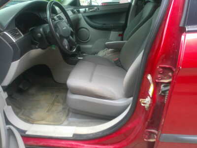 2007 Chrysler Pacifica, $3798. Photo 6
