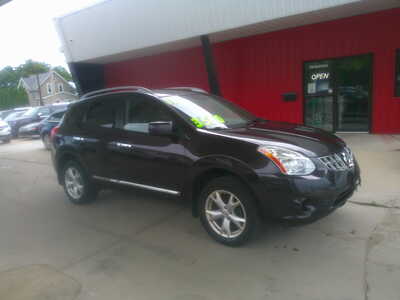 2011 Nissan Rogue, $3500. Photo 2