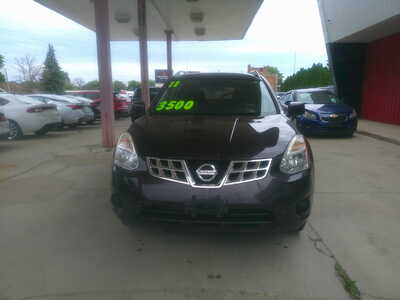2011 Nissan Rogue, $3500. Photo 4