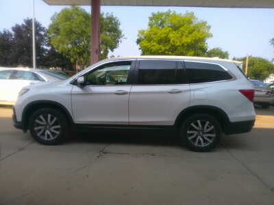 2021 Honda Pilot, $12995. Photo 1