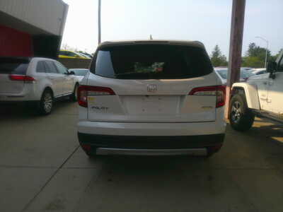 2021 Honda Pilot, $12995. Photo 5