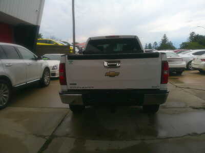 2010 Chevrolet 1500 Crew Cab, $3995. Photo 5