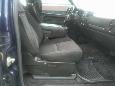 2010 GMC 1500 Crew Cab, $4995. Photo 4