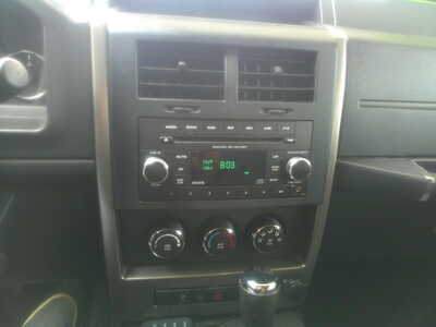 2012 Jeep Liberty, $4995. Photo 11