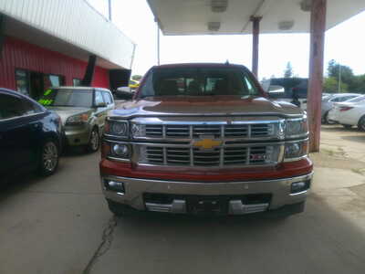 2015 Chevrolet 1500 Crew Cab, $10995. Photo 4
