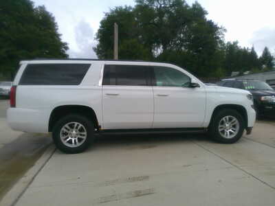 2018 Chevrolet Suburban, $9995. Photo 1