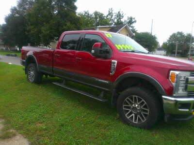 2017 Ford F250 Crew Cab, $19995. Photo 2