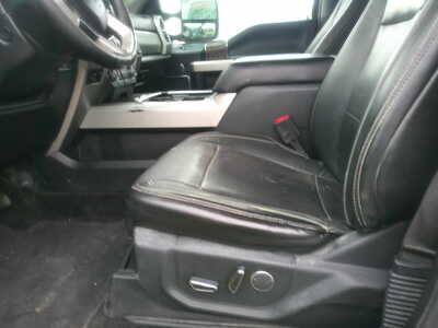 2017 Ford F250 Crew Cab, $19995. Photo 5