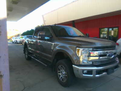 2019 Ford F250 Crew Cab, $31500. Photo 2