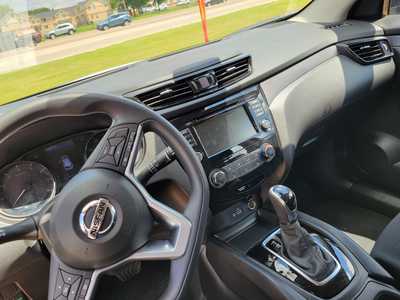 2021 Nissan Rogue, $24900. Photo 6