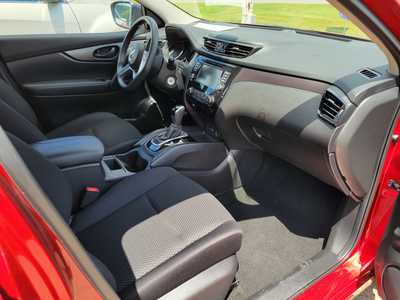 2021 Nissan Rogue, $24900. Photo 9