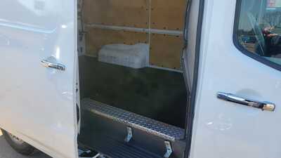2017 Nissan NV 2500, $18990. Photo 8
