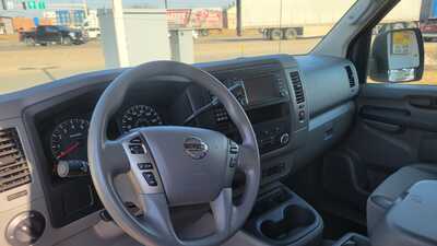 2017 Nissan NV 2500, $18990. Photo 11