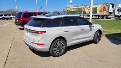 2020 Lincoln Corsair, $25990. Photo 5