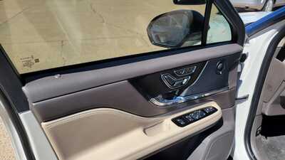 2020 Lincoln Corsair, $25990. Photo 8