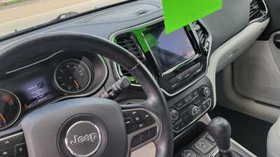 2019 Jeep Cherokee, $17980. Photo 5