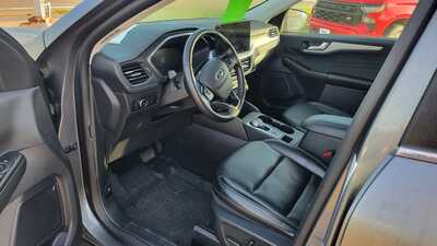 2024 Ford Escape, $28990. Photo 5