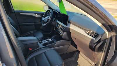 2024 Ford Escape, $28990. Photo 7