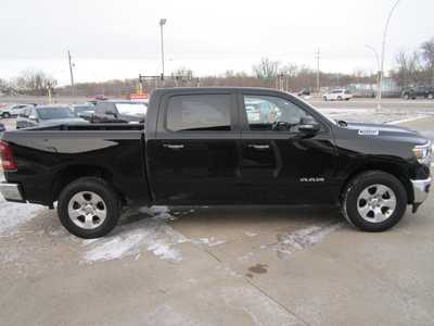 2020 RAM 1500 Crew Cab, $26999. Photo 4