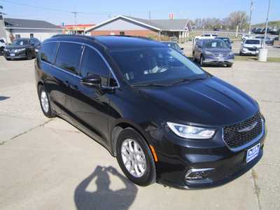 2022 Chrysler Pacifica, $21999. Photo 3