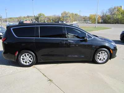 2022 Chrysler Pacifica, $21999. Photo 4