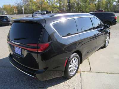 2022 Chrysler Pacifica, $21999. Photo 5
