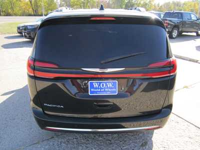 2022 Chrysler Pacifica, $21999. Photo 6