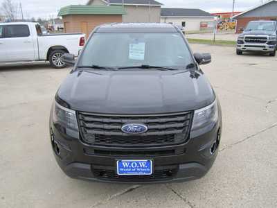 2018 Ford Explorer, $10999. Photo 2