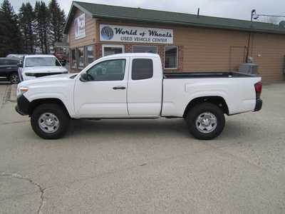 2019 Toyota Tacoma, $19999. Photo 8