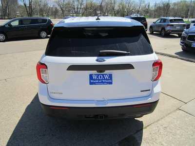 2022 Ford Explorer, $19999. Photo 6