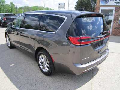 2023 Chrysler Pacifica, $14999. Photo 7