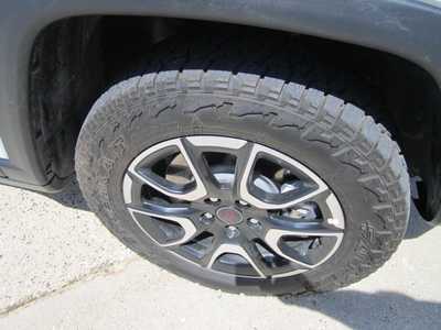 2025 Jeep Compass, $24999. Photo 12