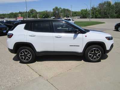 2025 Jeep Compass, $24999. Photo 4
