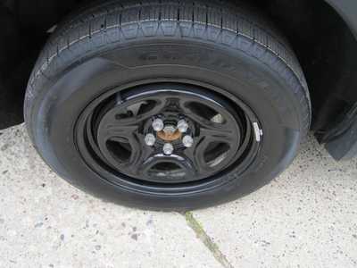 2022 Ford Explorer, $19777. Photo 11