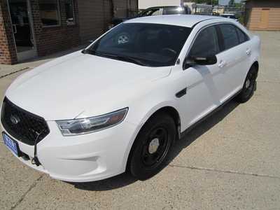 2017 Ford Taurus, $7999. Photo 1