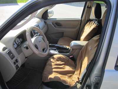2005 Ford Escape, $2999. Photo 5