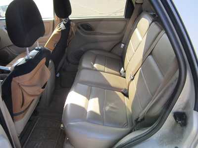 2005 Ford Escape, $2999. Photo 6