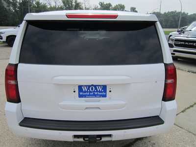 2020 Chevrolet Tahoe, $23499. Photo 6