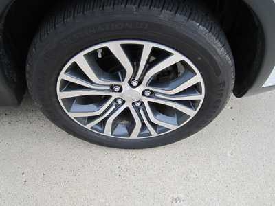 2017 Mitsubishi Outlander, $9999. Photo 12