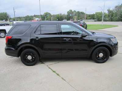 2018 Ford Explorer, $9999. Photo 4