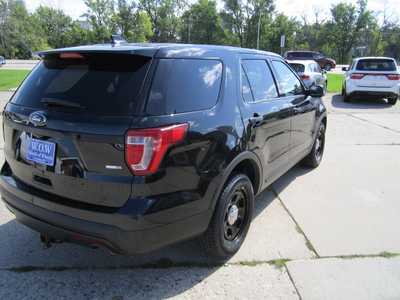 2017 Ford Explorer, $9999. Photo 5